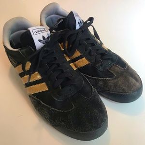 Vintage adidas black and gold